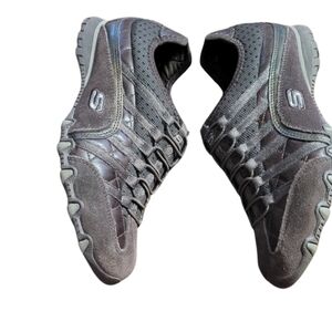 SKECHERS 21374 WOMEN’S SUEDE Chocolate Brown Slip On Athletic Shoes Size 6